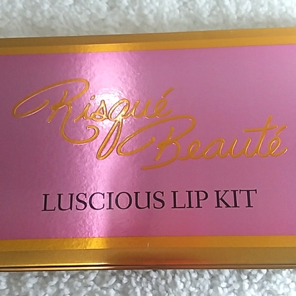 Risque Beaute' Luscious Kit - Picture 4 of 5